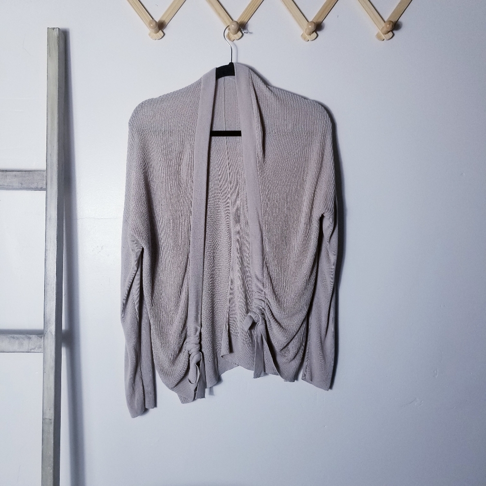 SIMPLY VERA VERA WANG TEXTURED RUCHED PLACKET LIGHT TAN CARDIGAN SIZE MEDIUM